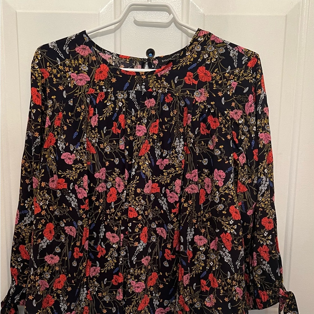 Banana Republic Floral Long Sleeve Blouse MP